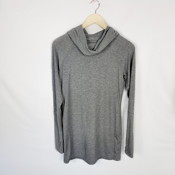 Women's Small Athleta top with built in hood - Picture 1 of 5